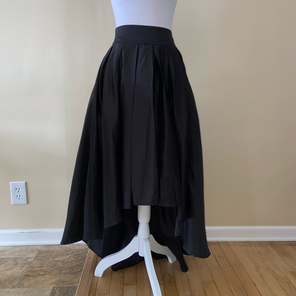 Chic Black High Low Skirt - Picture 4 of 10